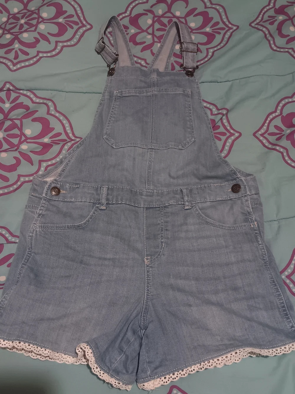 OshKosh B'gosh🍑 Light Blue Denim Short Overalls